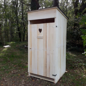 toilette sèche à compost d’extérieur naturelle